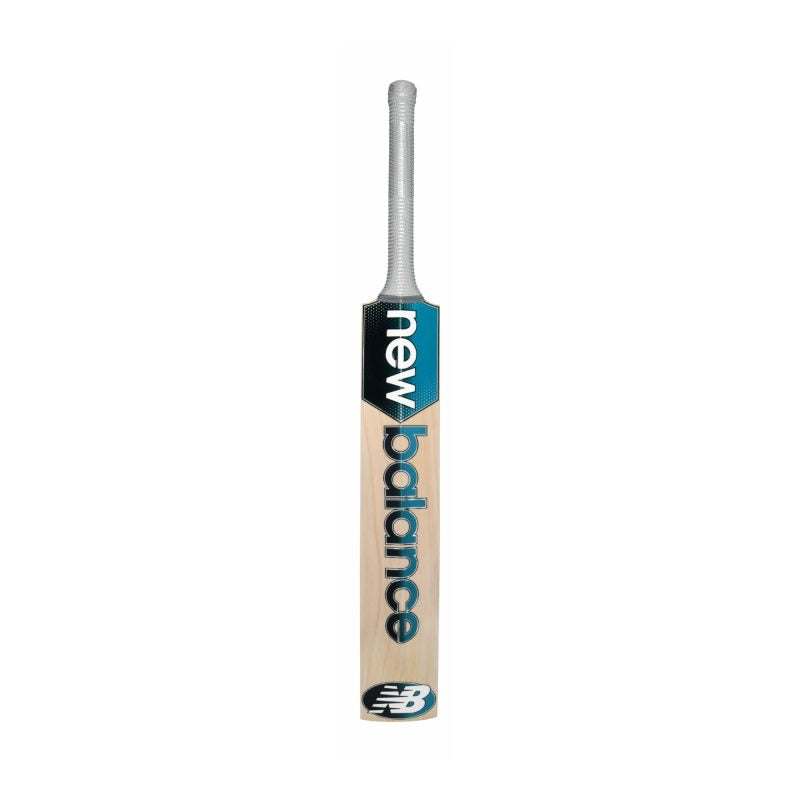 DC 800i PRO Cricket Bat