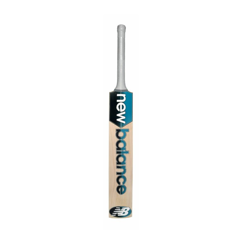 DC 900i PRO Cricket Bat