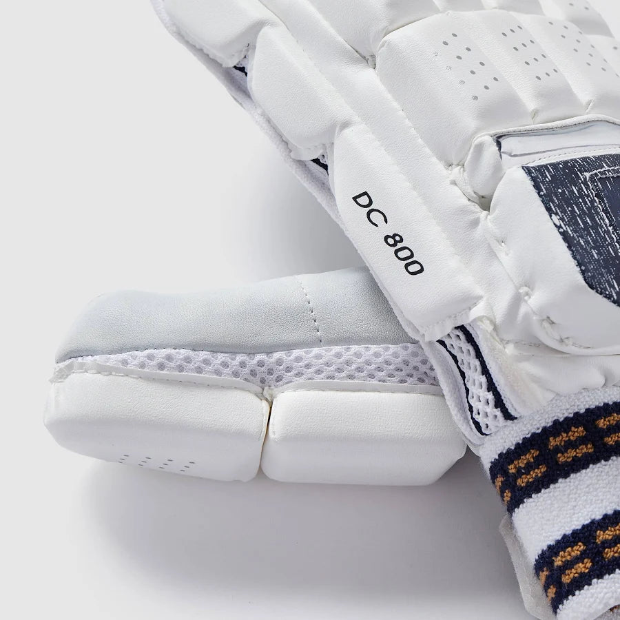 DC 8i Batting Gloves